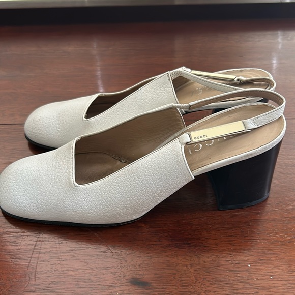 Vintage Gucci 8B white leather black heel shoe - Picture 1 of 6